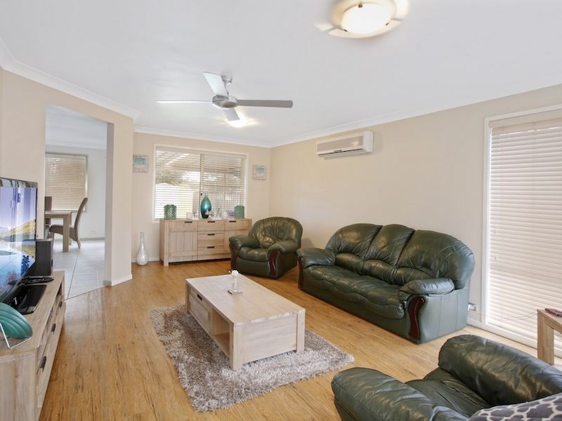 8 Dwyer Street, St Helens Park NSW 2560