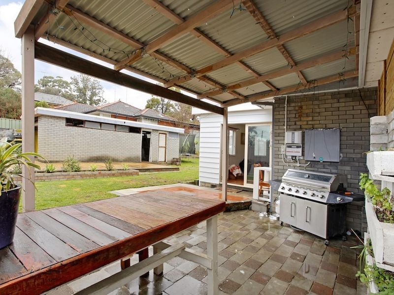 17 Loorana Road, Leumeah NSW 2560