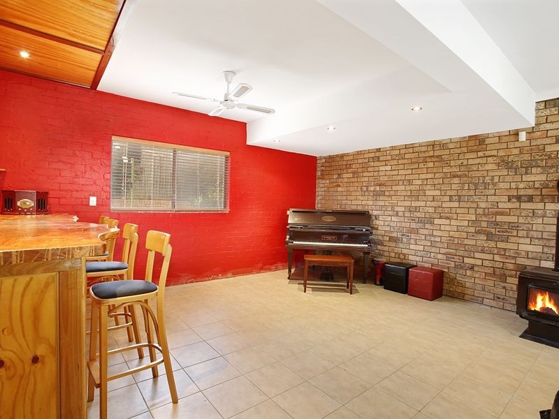 11 Burrinjuck Street, Leumeah NSW 2560