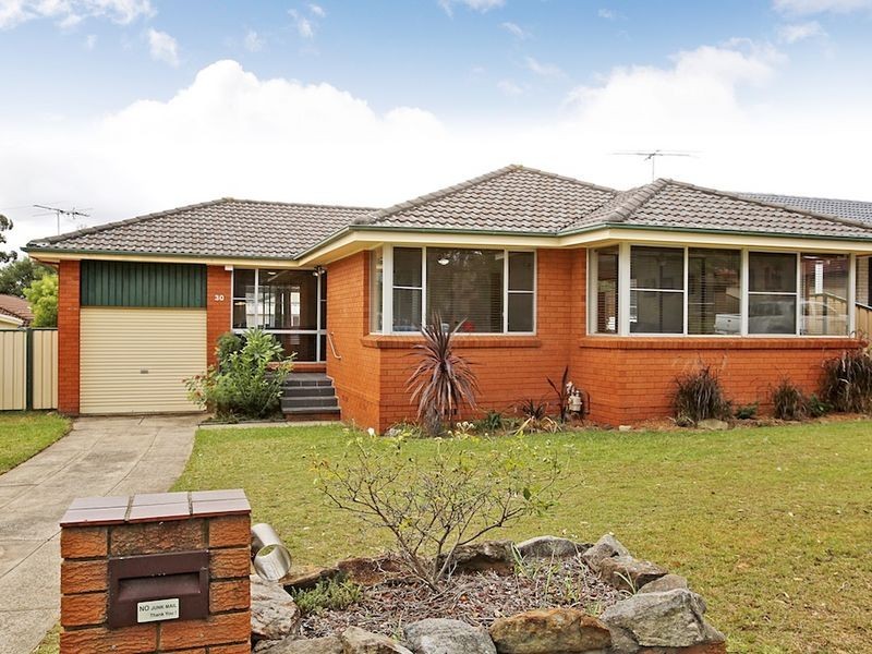 30 Kanangra Cr, Ruse NSW 2560