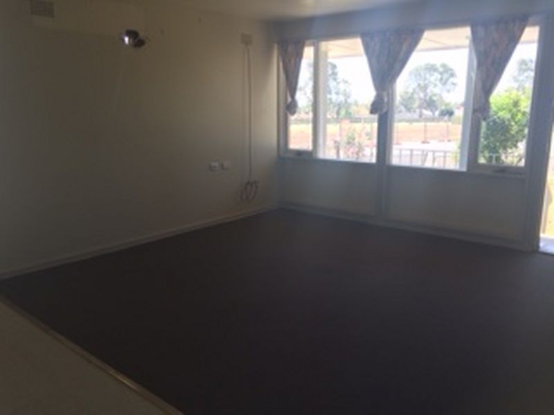 1 Lincluden Ave, Airds NSW 2560