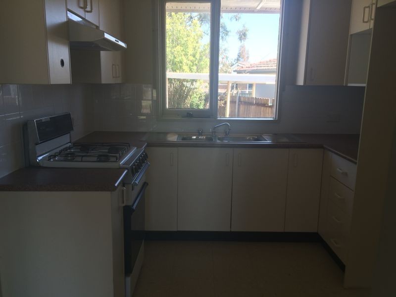 1 Lincluden Ave, Airds NSW 2560