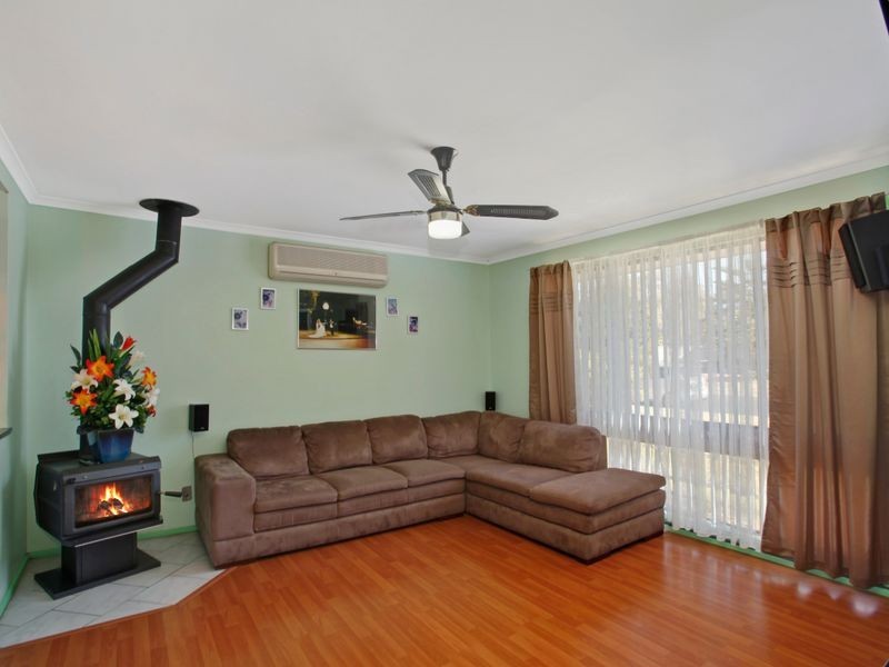 5 Marcellus Place, Rosemeadow NSW 2560