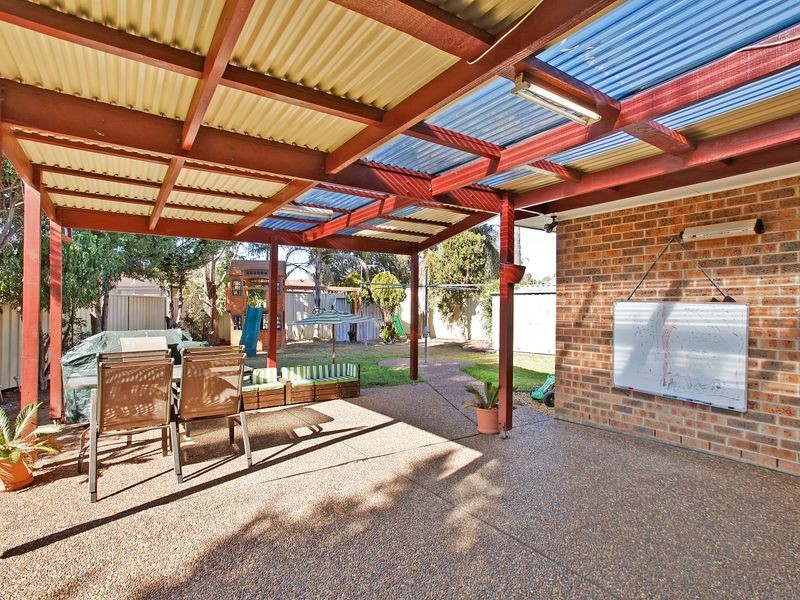 5 Marcellus Place, Rosemeadow NSW 2560