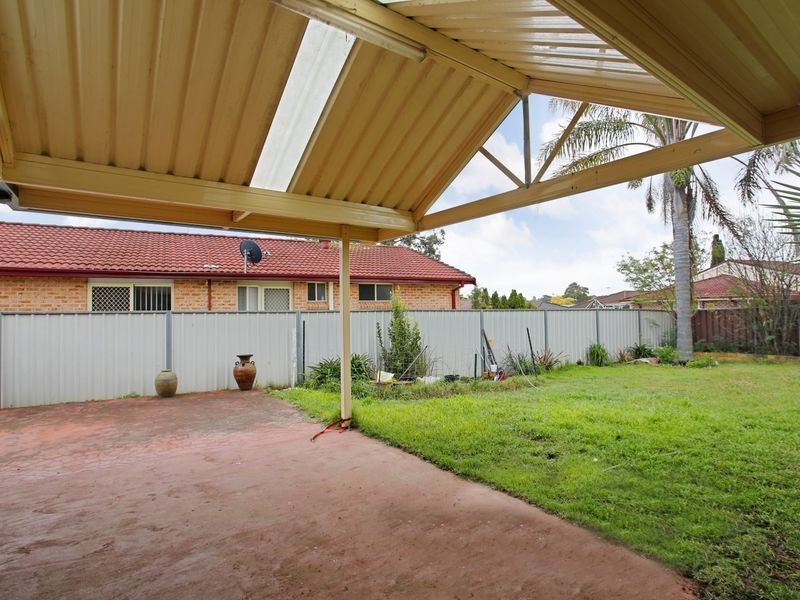 323 Copperfield Drive, Rosemeadow NSW 2560
