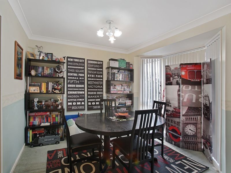 21 Falstaff Place, Rosemeadow NSW 2560