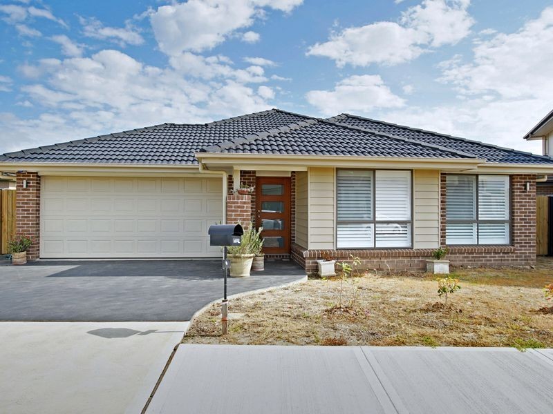 3 Debenham Street, Oran Park NSW 2570