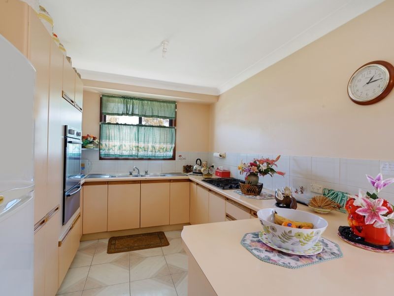 3 Juliet Close, Rosemeadow NSW 2560