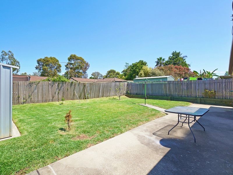3 Juliet Close, Rosemeadow NSW 2560