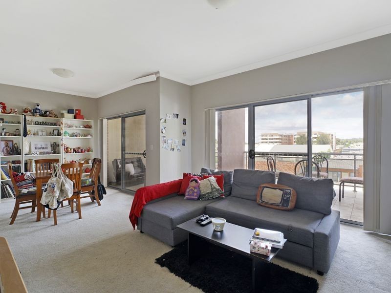 12/7-9 King Street, Campbelltown NSW 2560