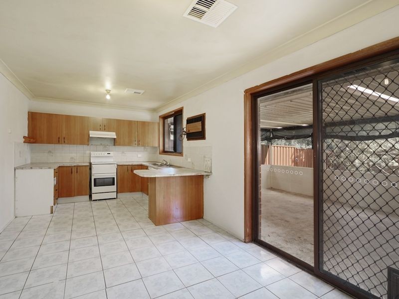 89 Woodcourt Street, Ambarvale NSW 2560