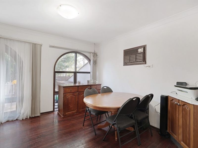 8/6 Clifford Crescent, Ingleburn NSW 2565