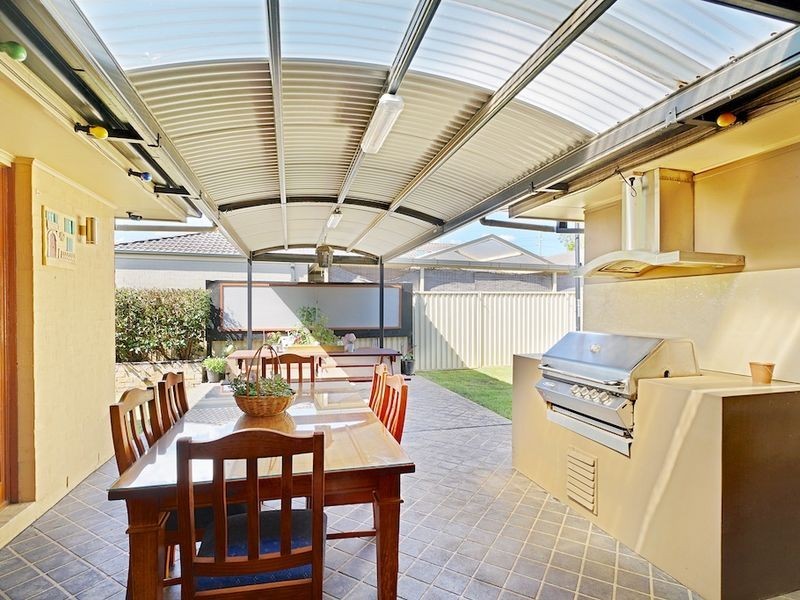 2 Ross Street, Currans Hill NSW 2567