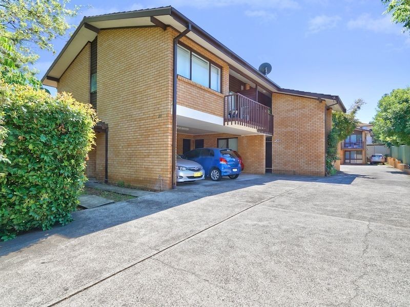 4/40 Cordeaux Street, Campbelltown NSW 2560