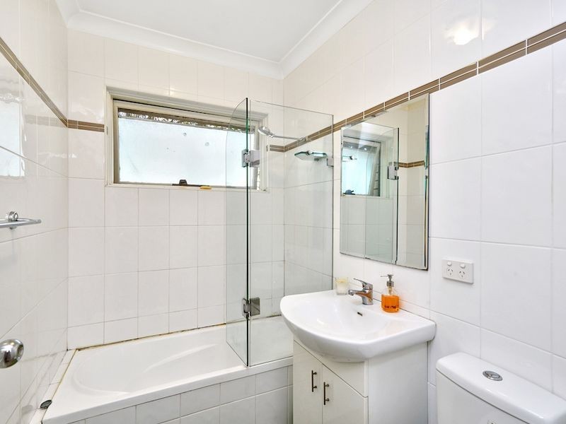 4/40 Cordeaux Street, Campbelltown NSW 2560