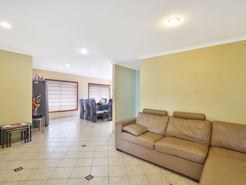 15 Normandy Terrace, Leumeah NSW 2560