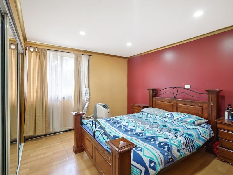 15 Normandy Terrace, Leumeah NSW 2560