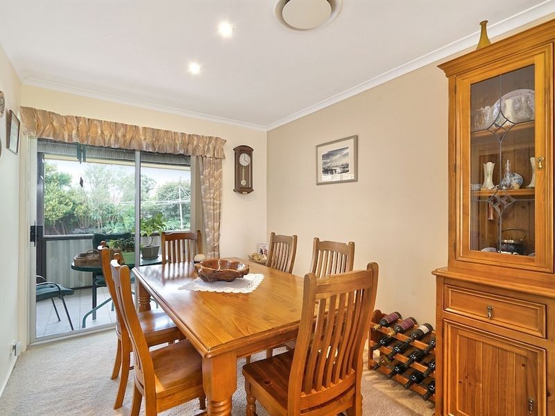 12 Kooloona Crescent, Bradbury NSW 2560