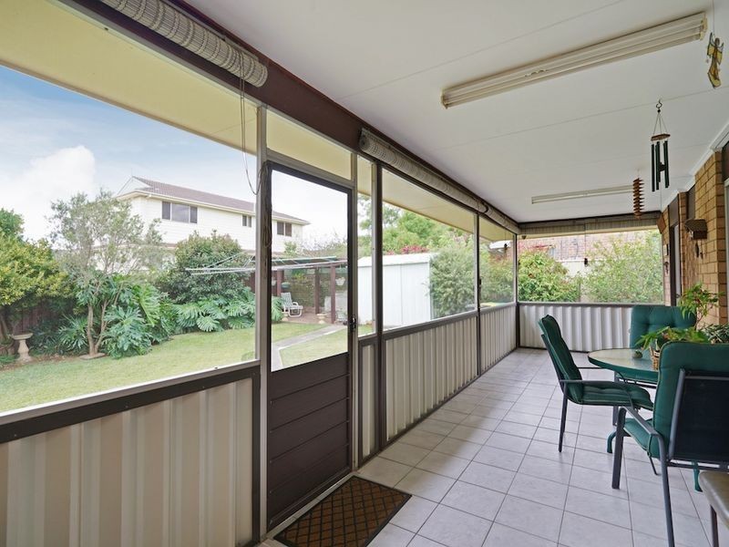 12 Kooloona Crescent, Bradbury NSW 2560