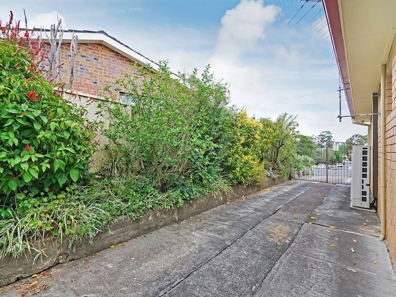 12 Kooloona Crescent, Bradbury NSW 2560