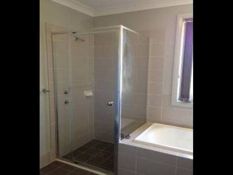 54 Kippax Avenue, Leumeah NSW 2560