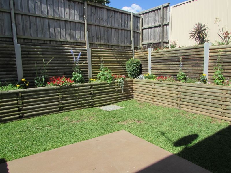 76 Kippax Ave, Leumeah NSW 2560