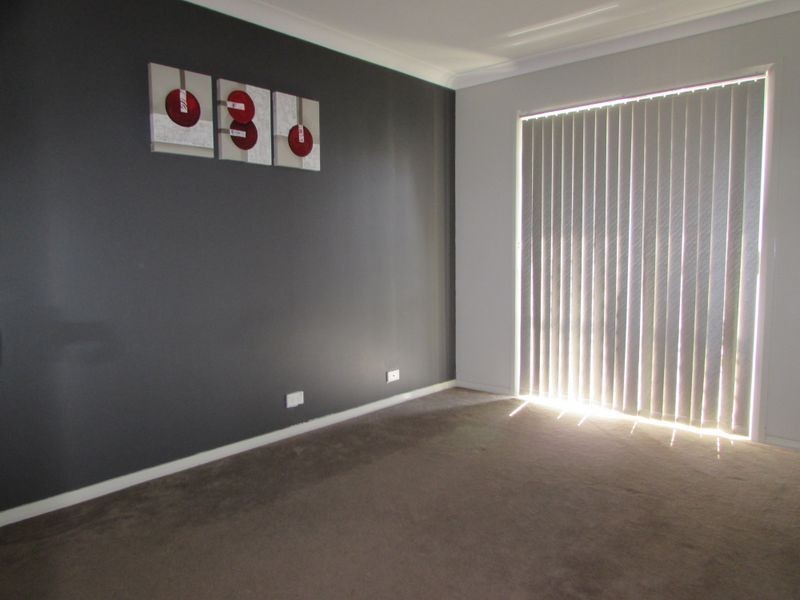 76 Kippax Ave, Leumeah NSW 2560