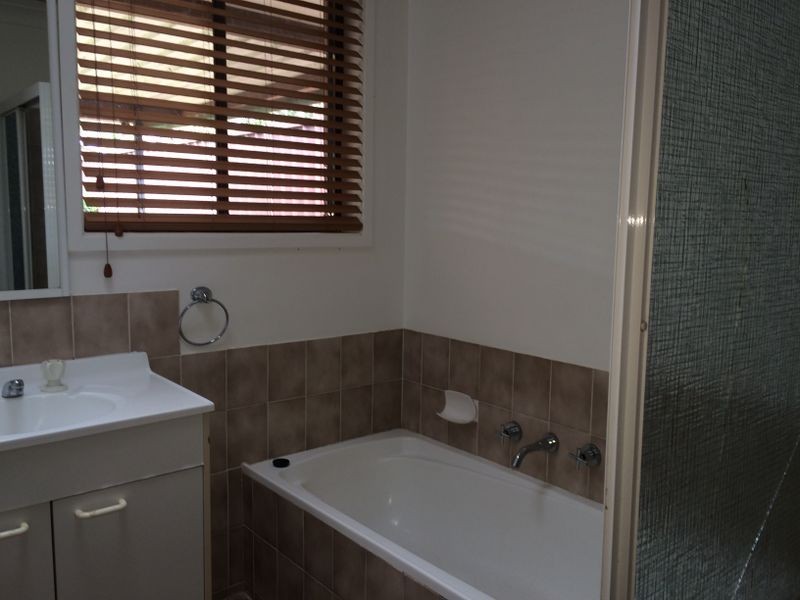 57 St Helens Park Dve, St Helens Park NSW 2560