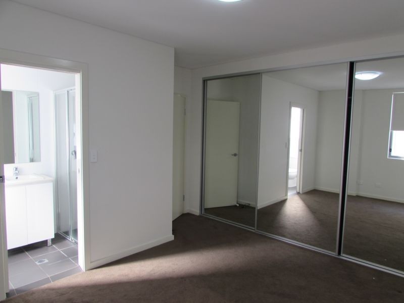 Unit 43/12-20 Tyler Street, Campbelltown NSW 2560