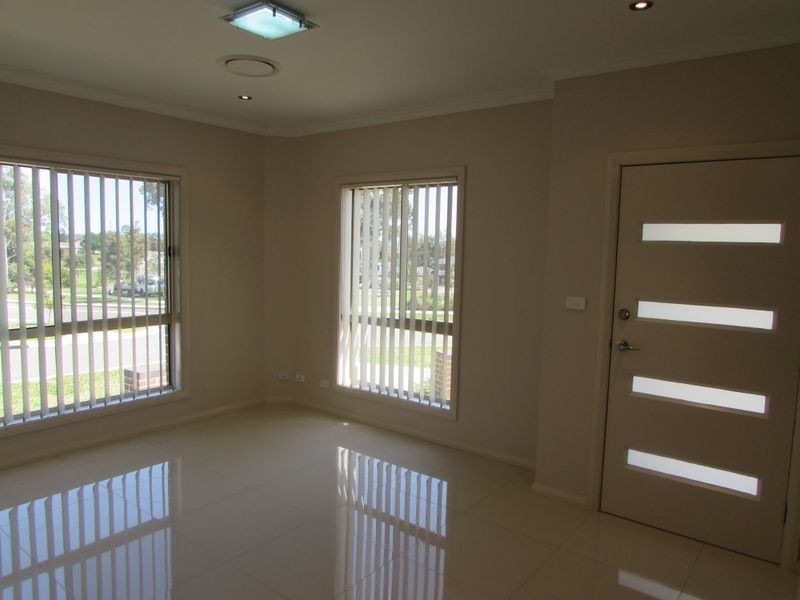 28 Ellery Street, Minto NSW 2566