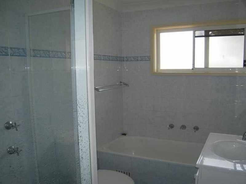 20 Watt Street, Leumeah NSW 2560