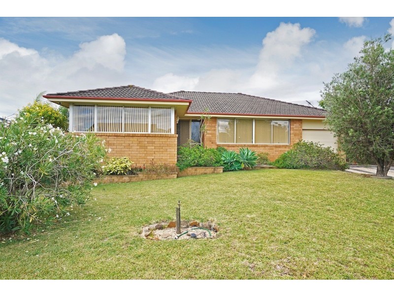 12 Kooloona Crescent, Bradbury NSW 2560