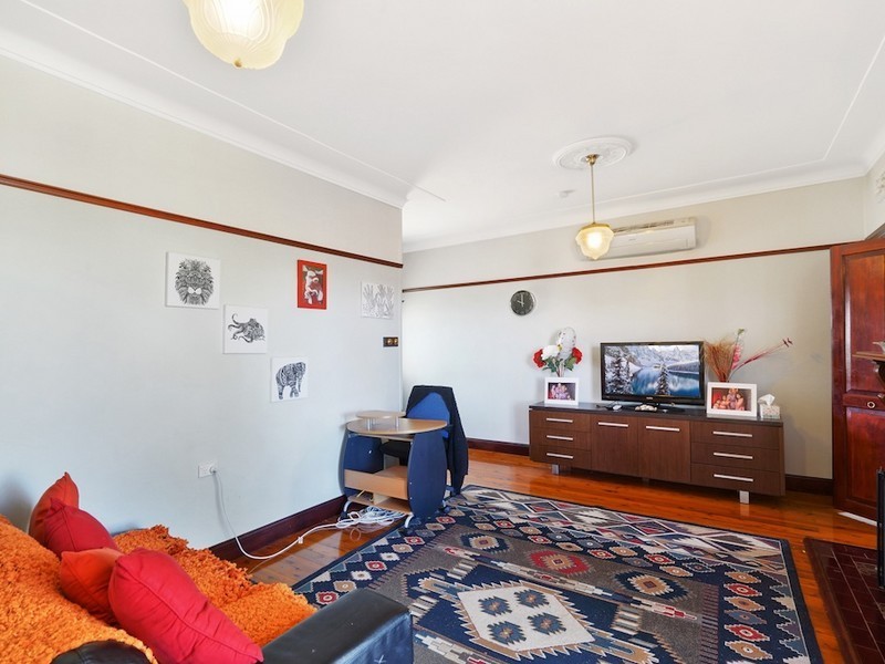 35 Condamine Street, Campbelltown NSW 2560