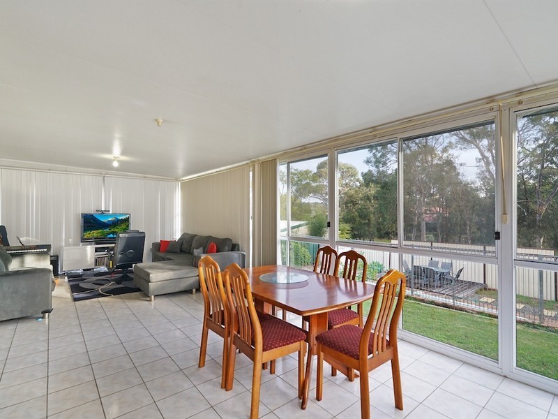 10 Albillo Place, Eschol Park NSW 2558