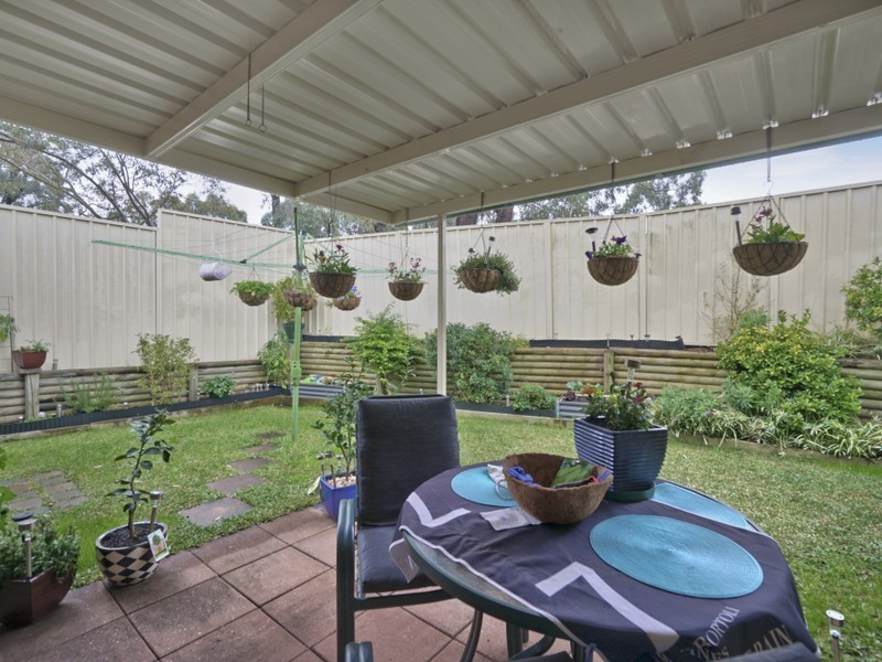 15 Mackenzie Pl, Kearns NSW 2558