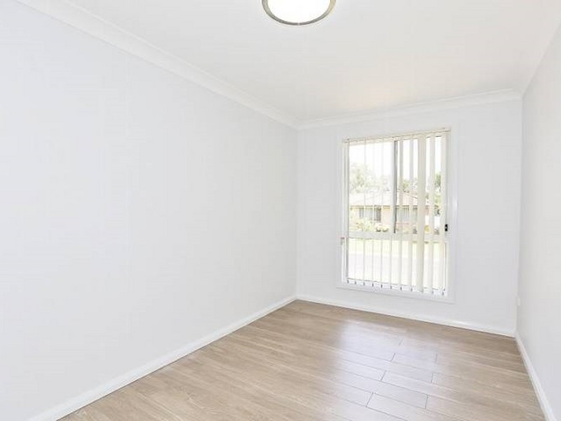 6A Long Reef Crescent, Woodbine NSW 2560