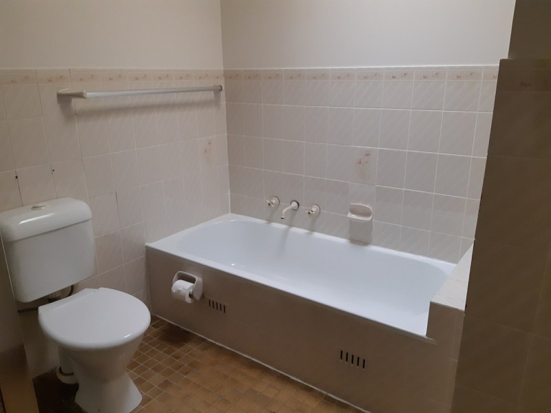 6 Spumante Cl, Eschol Park NSW 2558