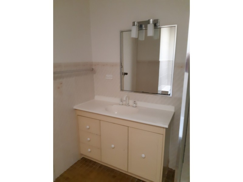 6 Spumante Cl, Eschol Park NSW 2558