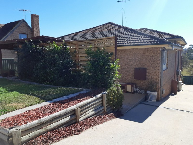 6 Spumante Cl, Eschol Park NSW 2558