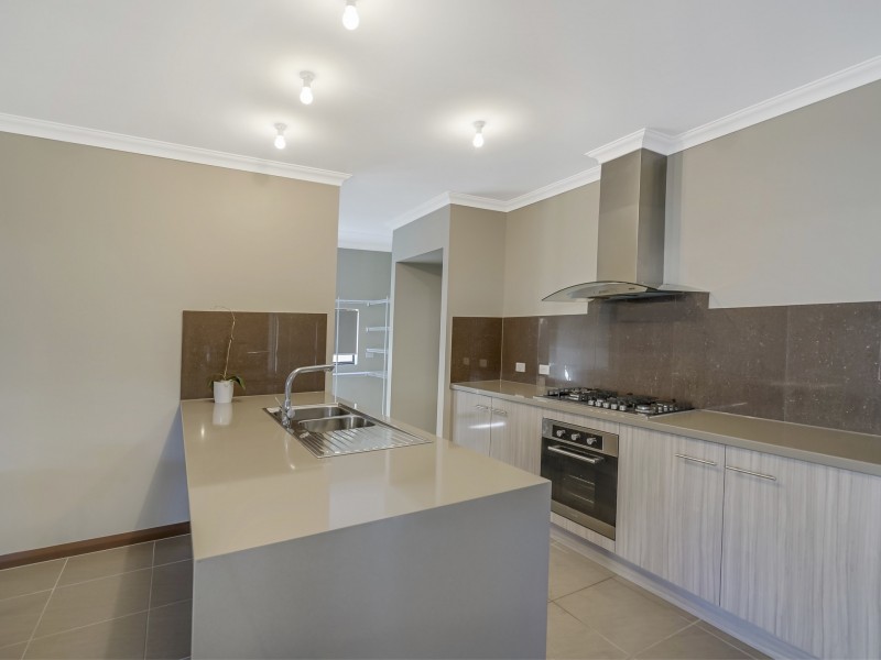 6 Leeuwin Road, Gregory Hills NSW 2557