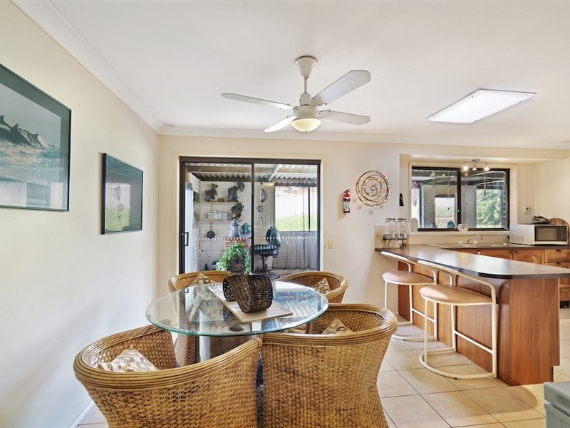 10 Twingleton Avenue, Ambarvale NSW 2560