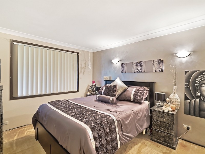 10 Twingleton Avenue, Ambarvale NSW 2560