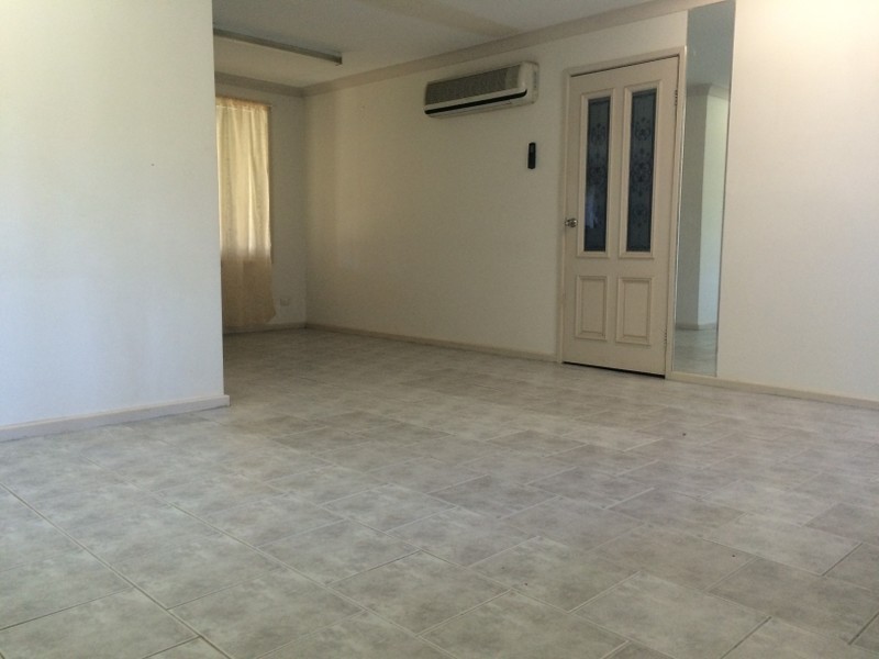 6 Ryan Close, St Andrews NSW 2566