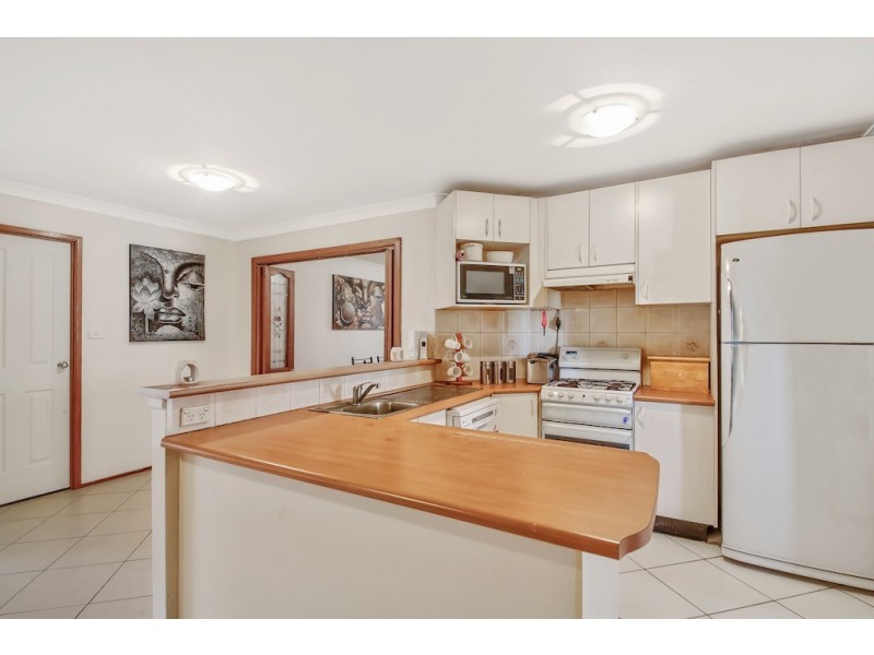 32 Pyramus Circuit, Rosemeadow NSW 2560