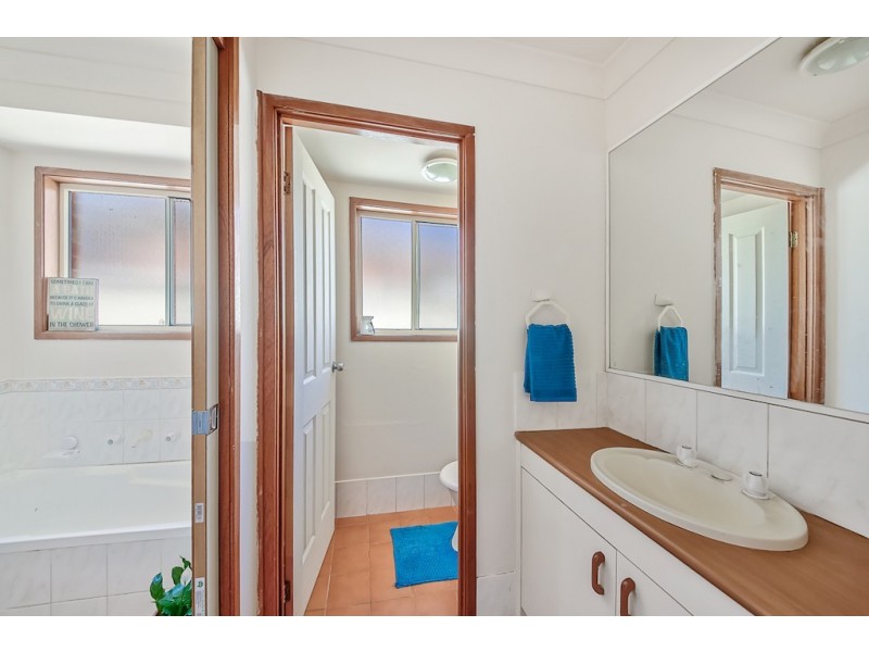 32 Pyramus Circuit, Rosemeadow NSW 2560