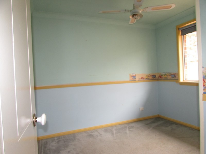 3 Woylie Place, St Helens Park NSW 2560