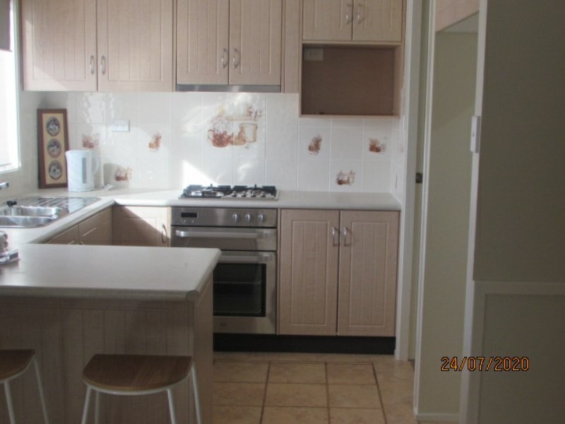 61 Demetrius Place, Rosemeadow NSW 2560