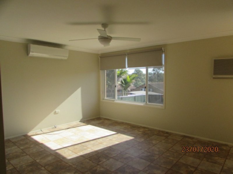 61 Demetrius Place, Rosemeadow NSW 2560