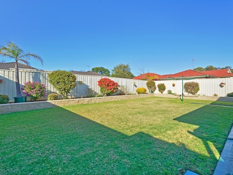 24 Veness Circuit, Narellan Vale NSW 2567