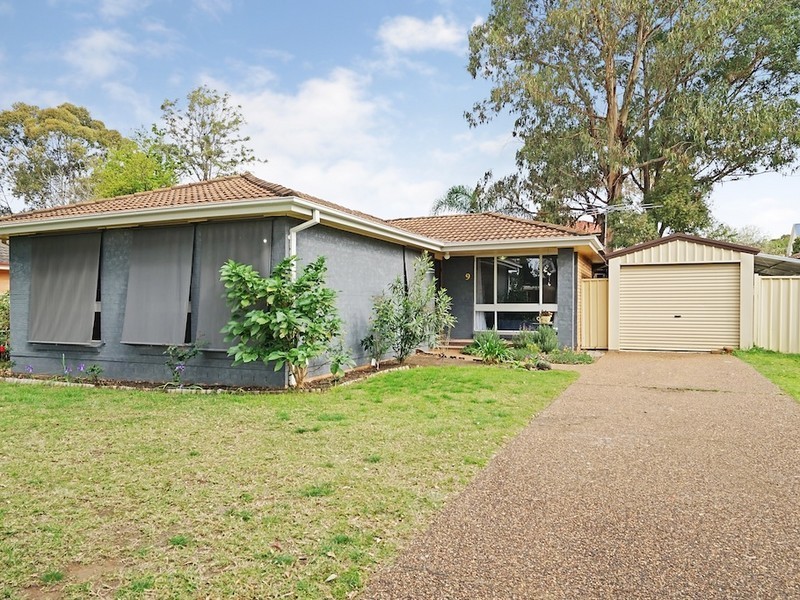 9 Harthouse Road, Ambarvale NSW 2560